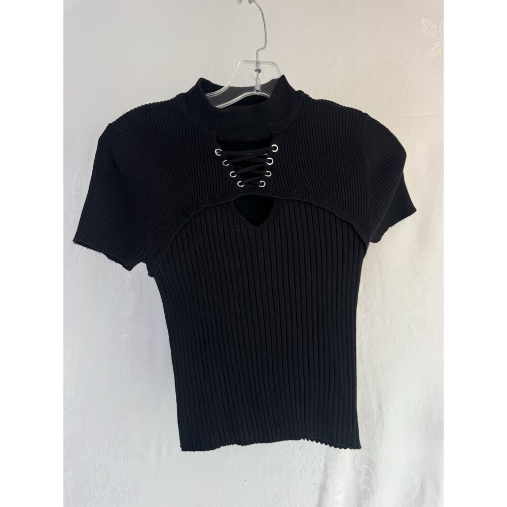 No Boundaries Medium Y2K Blouse Tie Chest Accent Ribbed